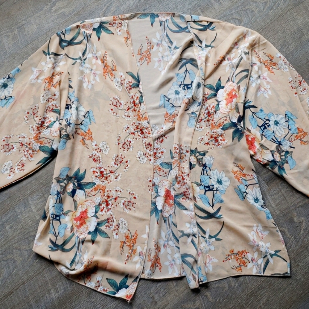 Kimono flowy lightweight sheer floral coverup kimono, one size